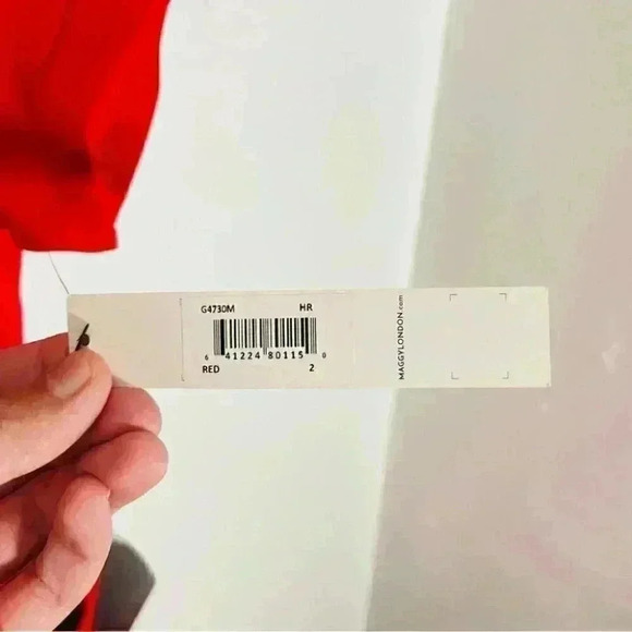 NWT Maggy London Crepe Arc Shoulder Cascade Skirt Belted Fit & Flare Midi Dress - Picture 9 of 9